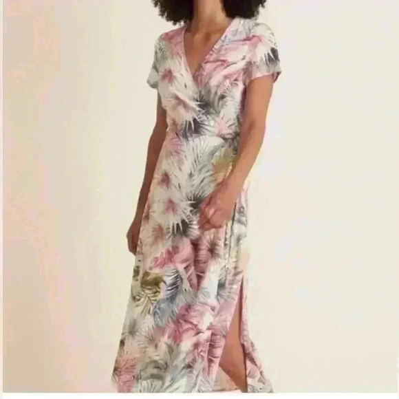 Marine Layer Emlyn Floral Wrap Midi Dress in tropical palm leaf print sz small - Picture 1 of 9